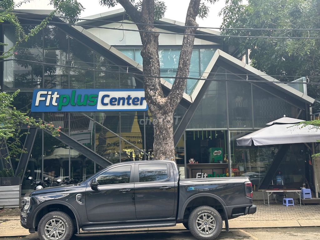 Hire the Cash House at 12 M Street 65.