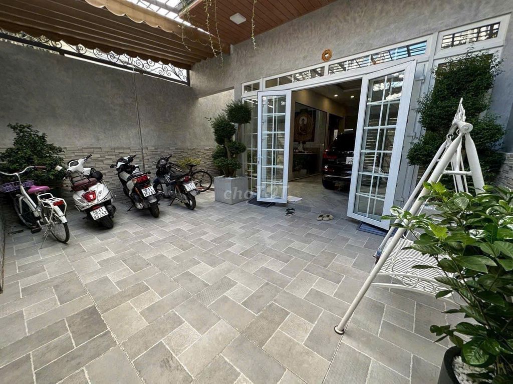 Rent a house as Specials 226 A Lê Văn Sỹ, 070 1, Tân Bình district