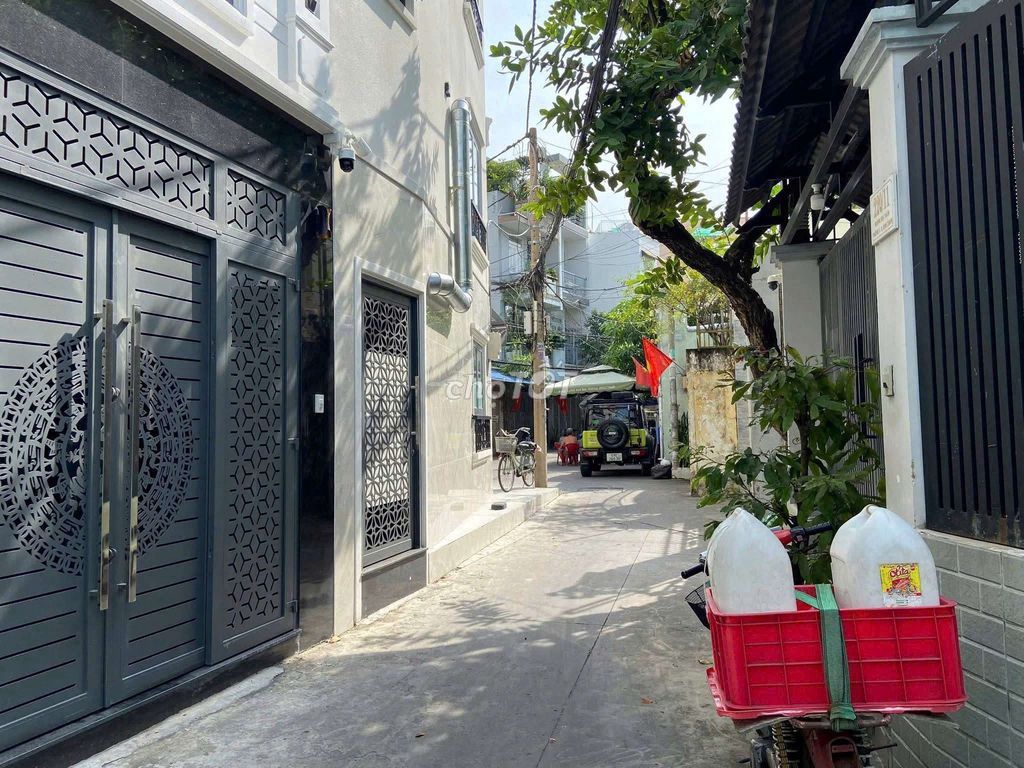 nc Hoàng Hoa Thám 4 X20 M 4 bedroom - car alley