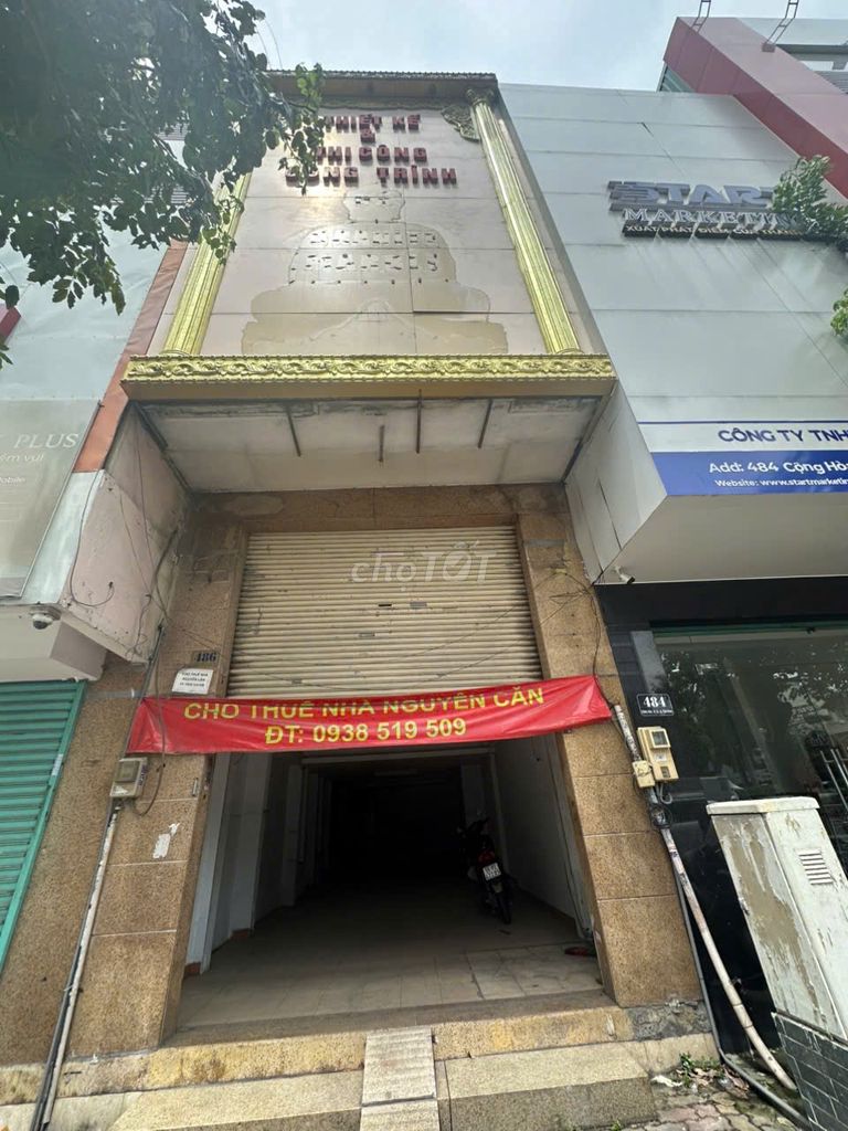 The owner rented the Cộng Hòa cash house (35 million a month)