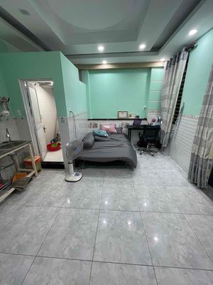 L103 P.D. toilets private passageways