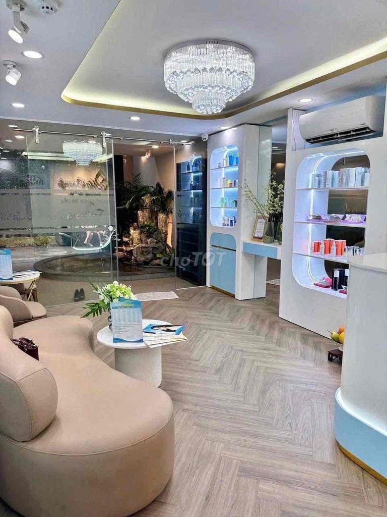 Tú Xương District 7's House has good monthly support.
