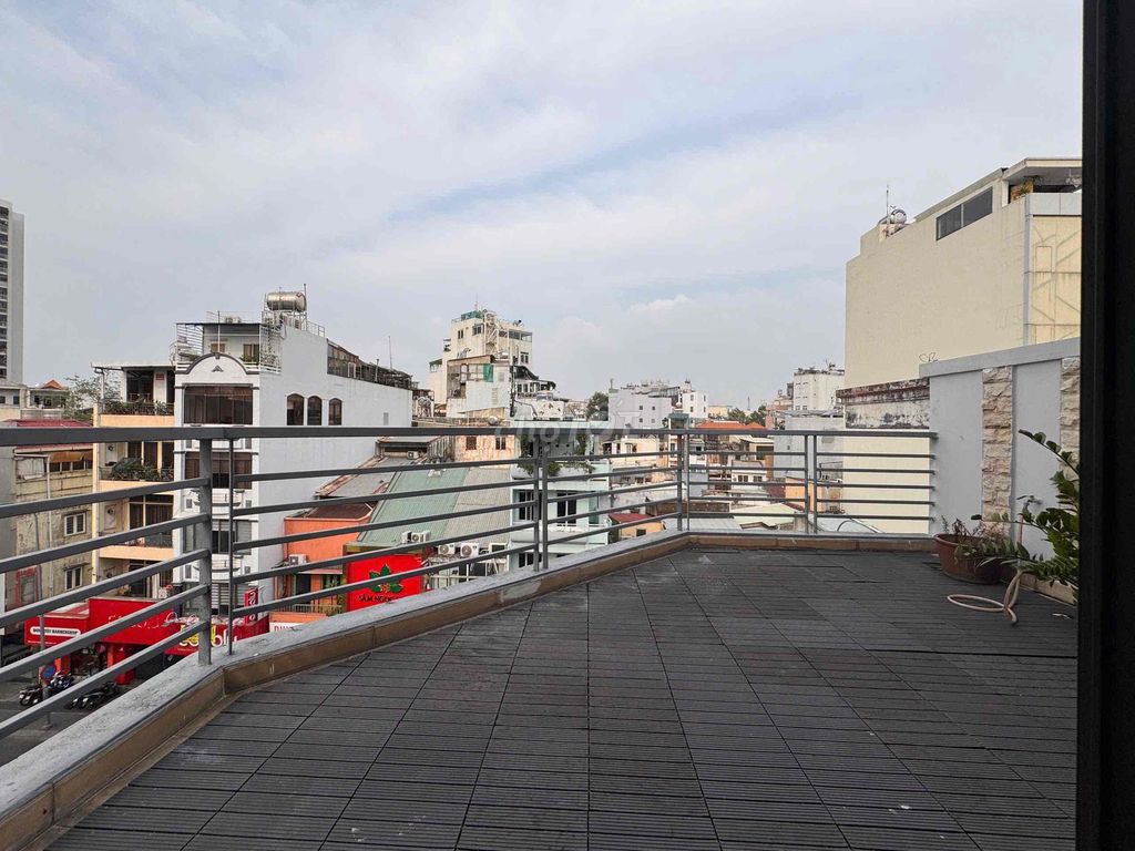 Hire Studio Bancol Full interiors right here at the Ortemart Near Rmit, tdtu