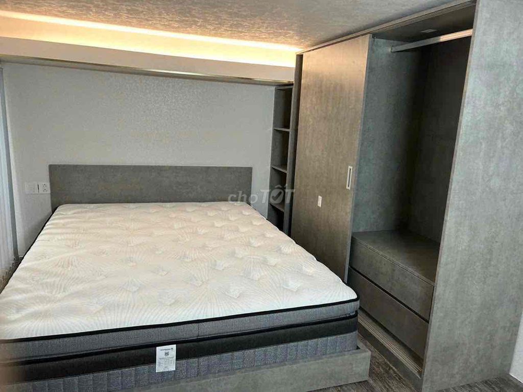 Rent Studio with a quarter of a square foot at 13 million.