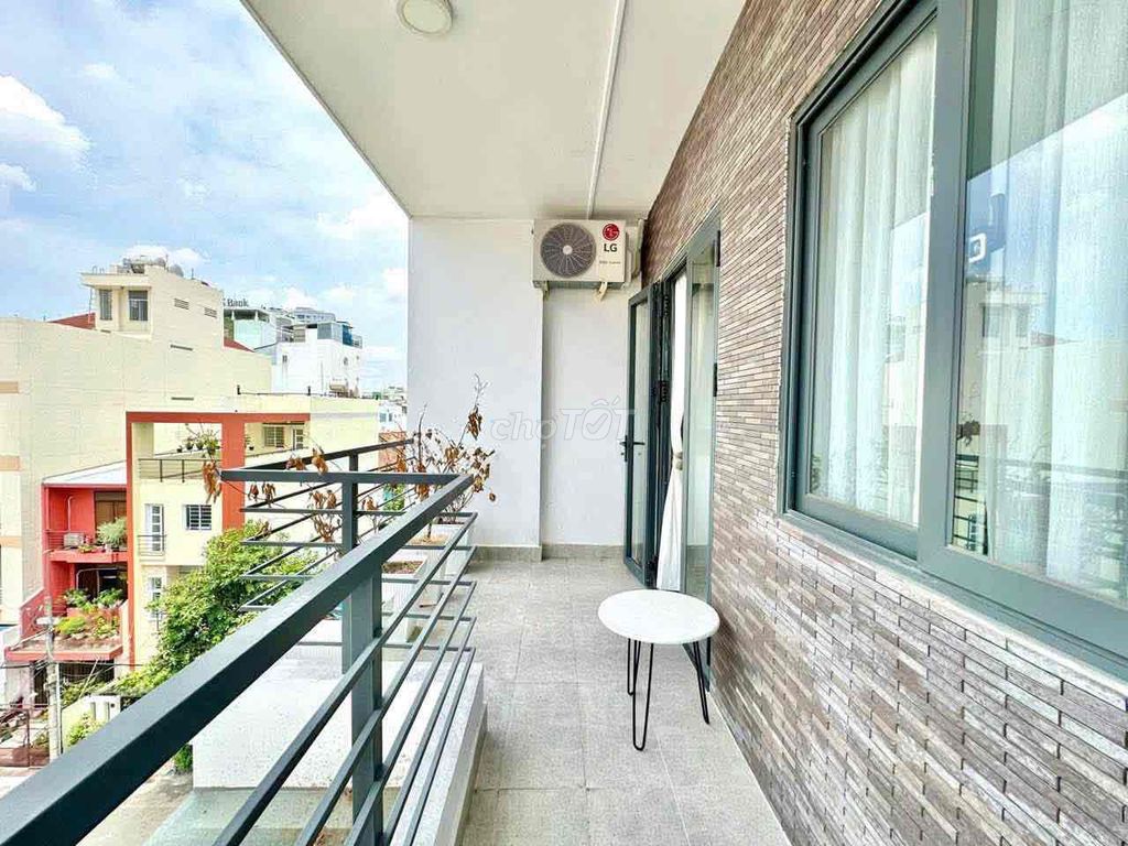 private wash-balcon-full furniture - favoring moral intervals