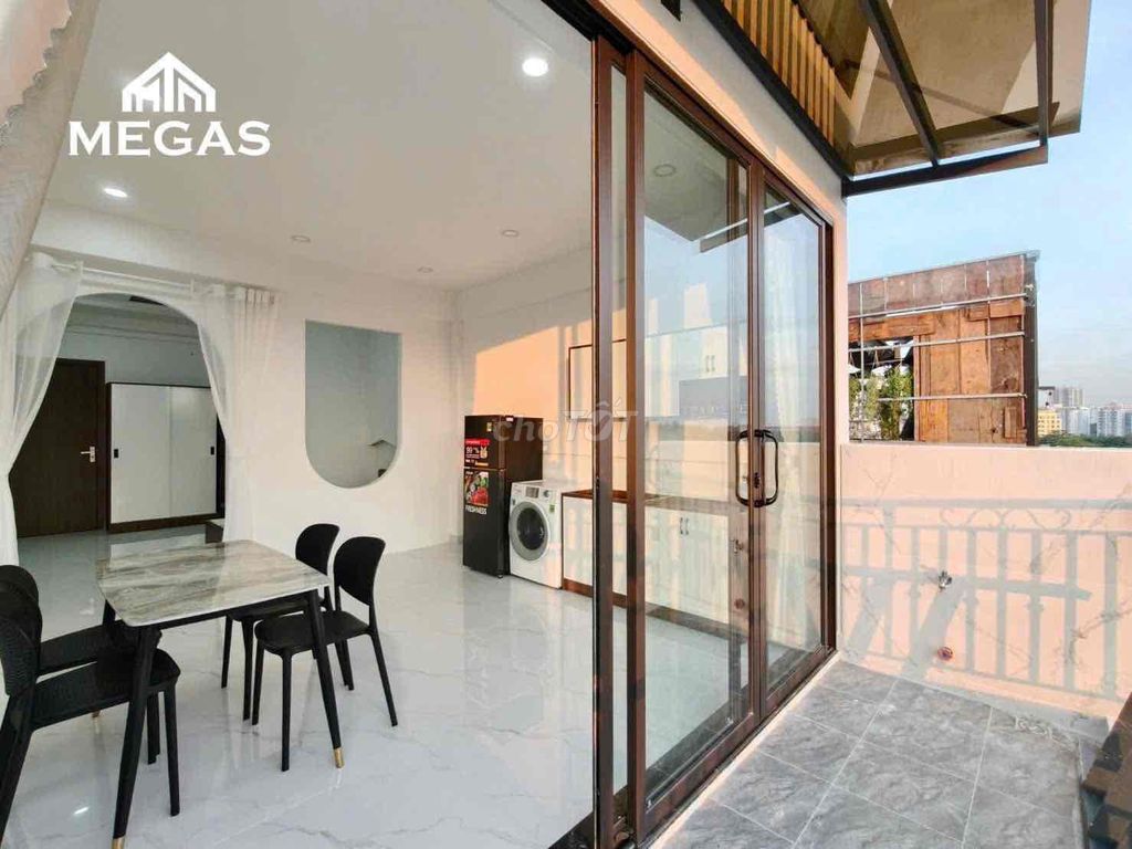 The apartment is a super-sense new bedroom, high-rise view of the private washing machine.