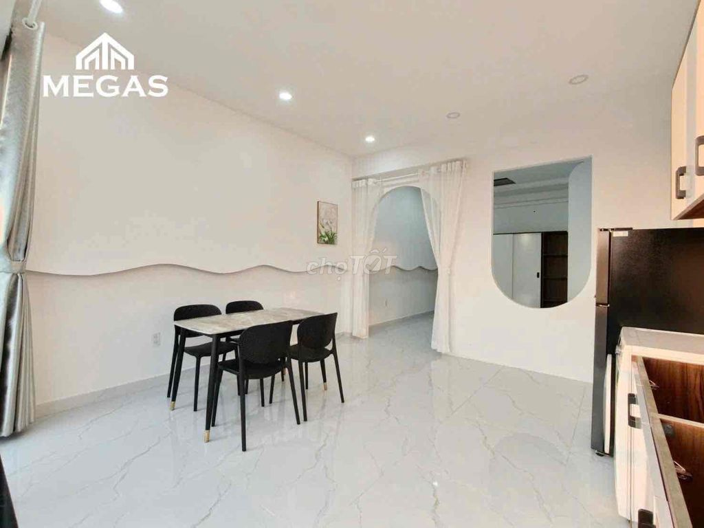 The apartment is a super-sense new bedroom, high-rise view of the private washing machine.