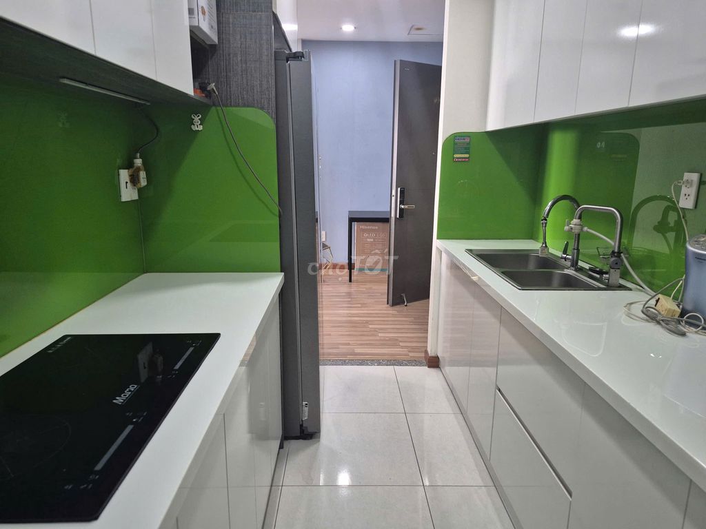 I own City Gate Võ Văn Kiệt, 75 meters, 2 bedroom 2 toilets, full interior.