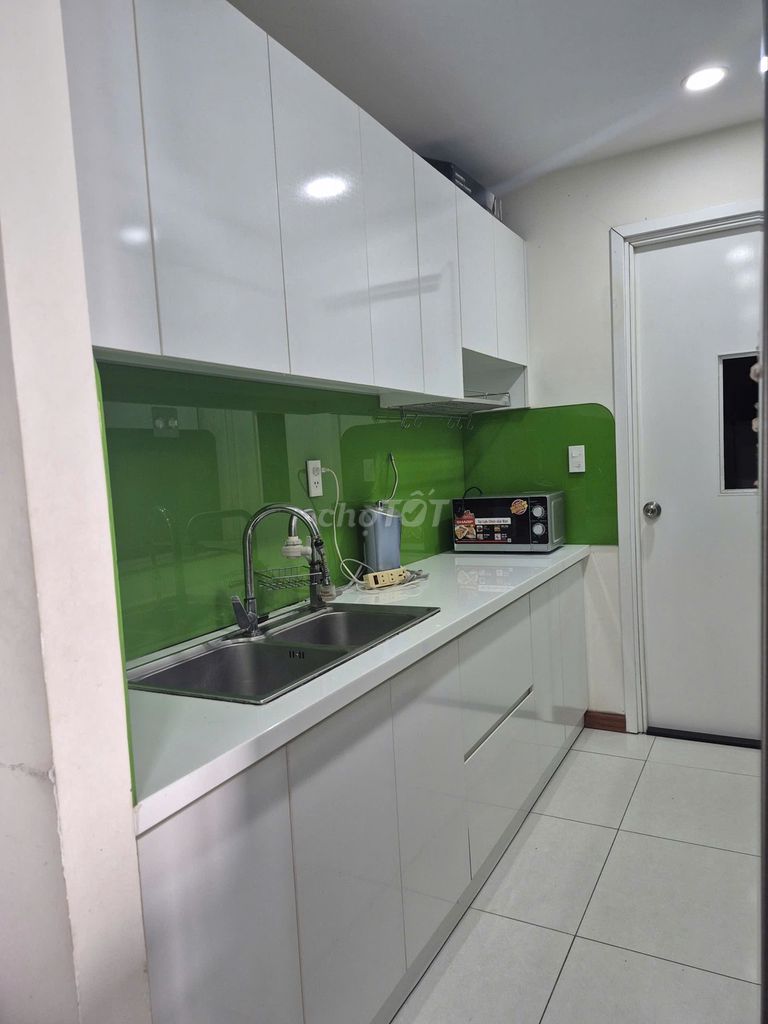 I own City Gate Võ Văn Kiệt, 75 meters, 2 bedroom 2 toilets, full interior.