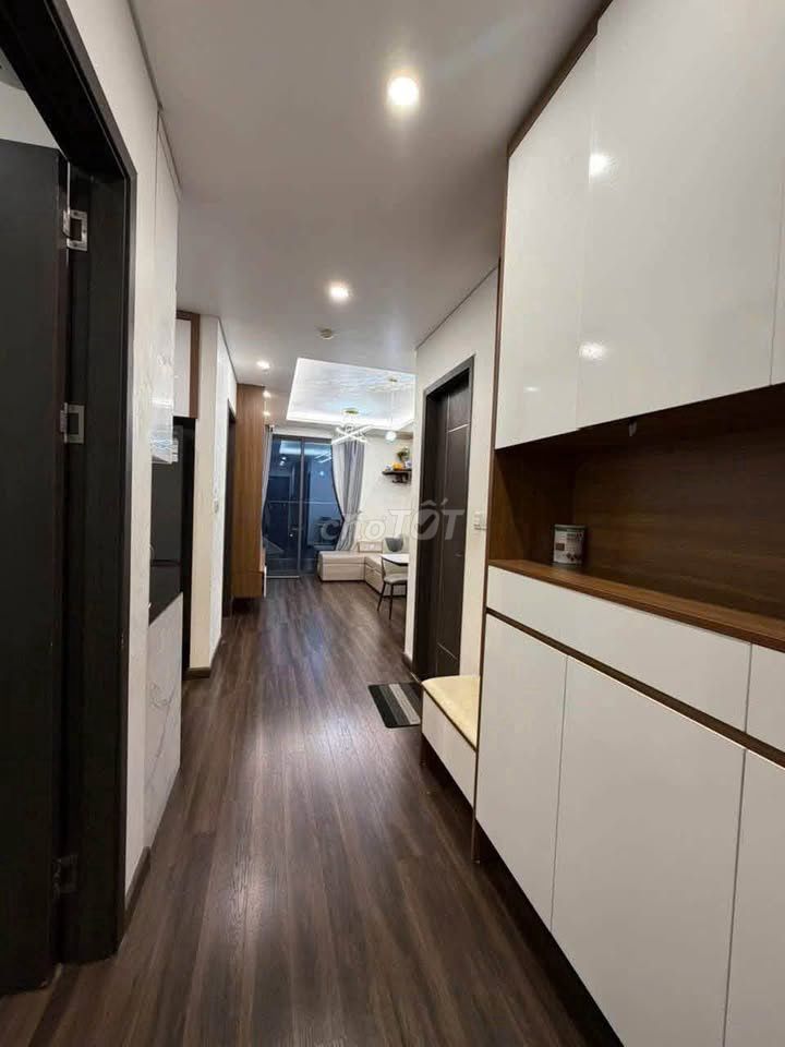 C/c senior Golden Maison, Phổ Quang-free 2 bedrooms only 17 million a month.