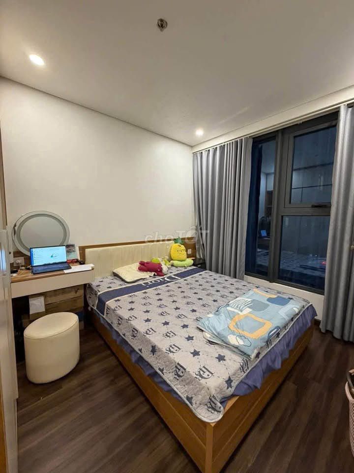 C/c senior Golden Maison, Phổ Quang-free 2 bedrooms only 17 million a month.