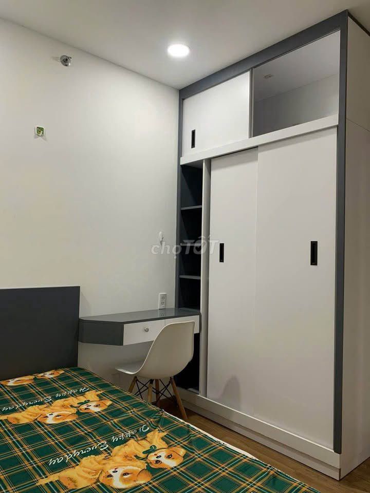 The Botanica apartment, Phổ Quang rents two bedrooms at 16 million and a half a month.