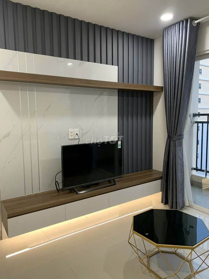 The Botanica apartment, Phổ Quang rents two bedrooms at 16 million and a half a month.