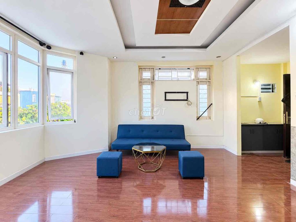 Rent a window studio with a super cool sky window.