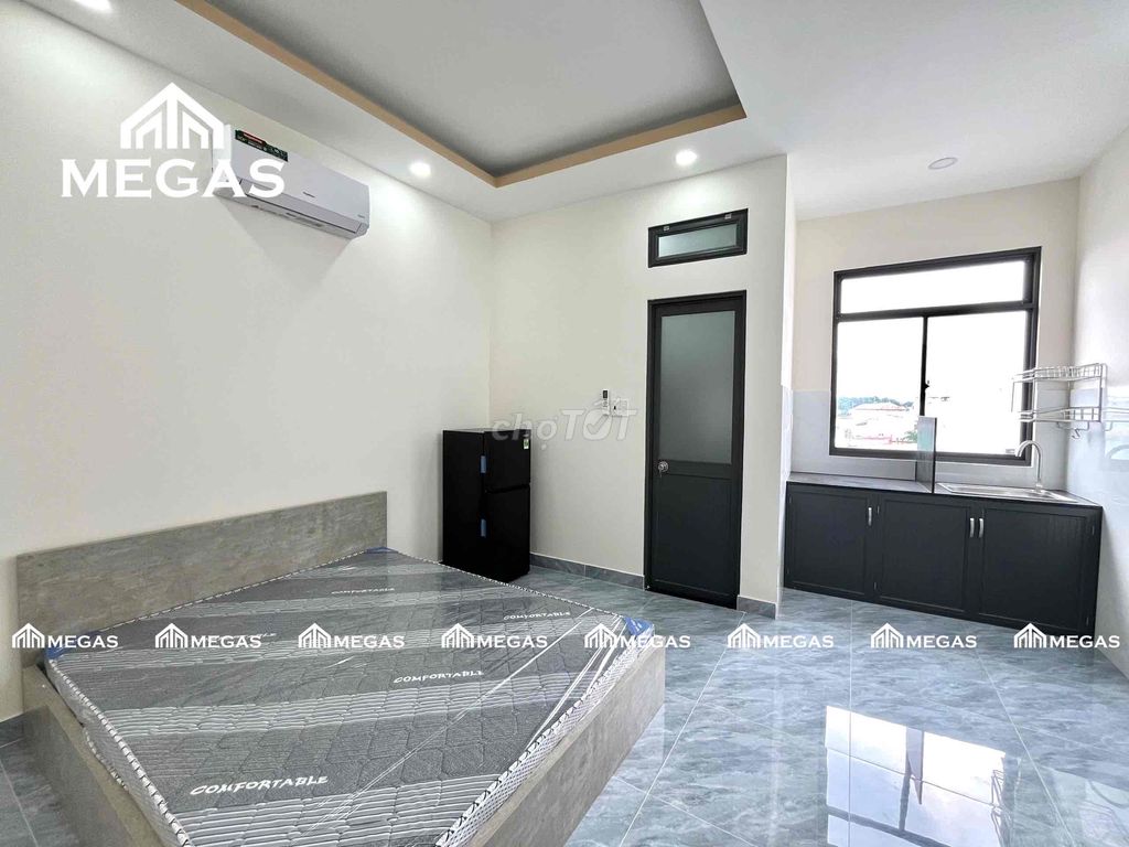 5 million studios full interior - square, District 2 large windows,