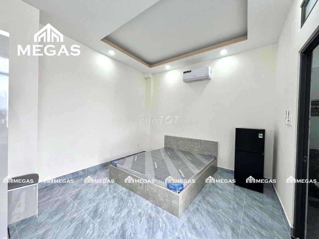 5 million studios full interior - square, District 2 large windows,