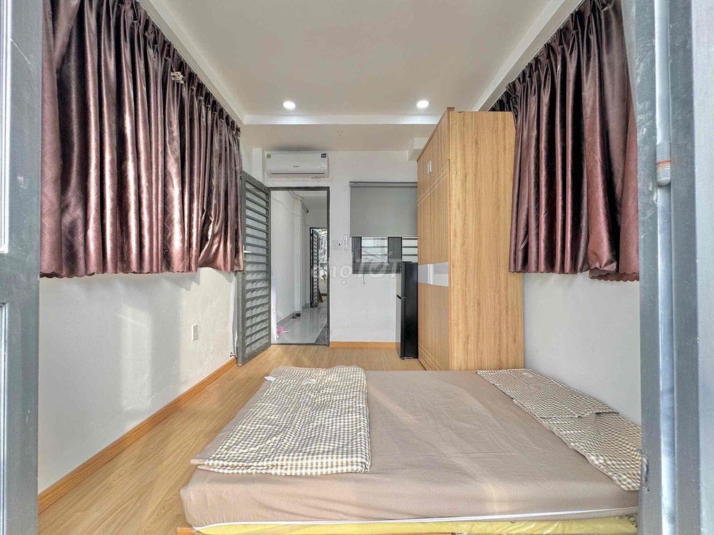 Cheap rent room near the airport republic at Tân Bình.