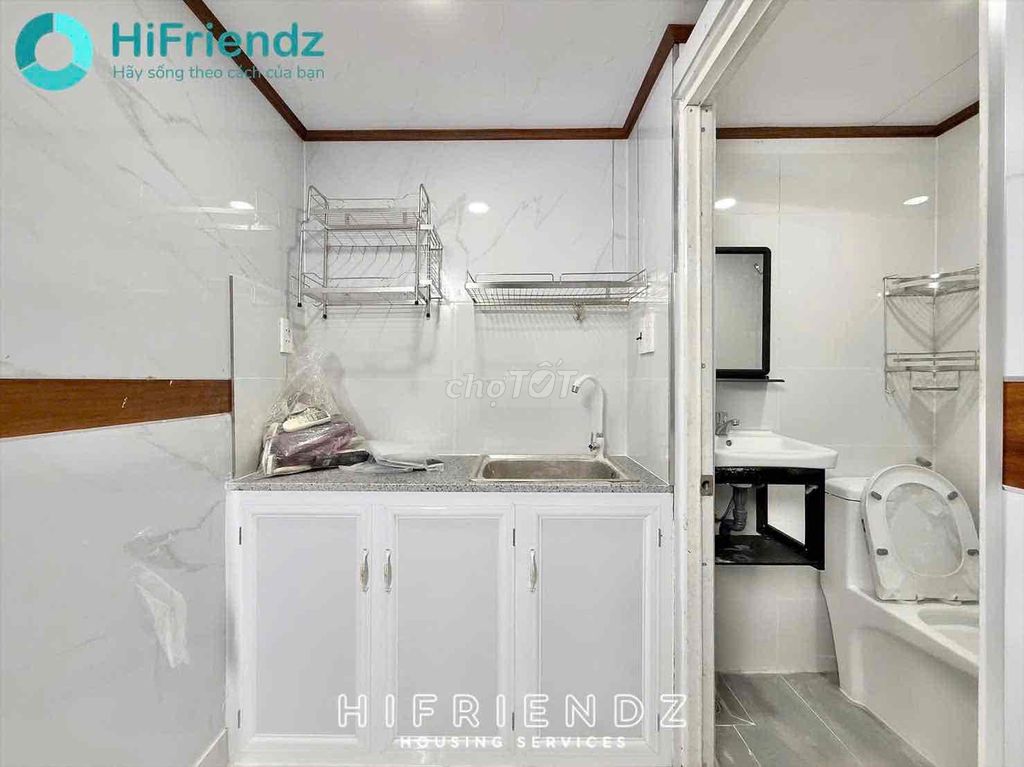 Rent the ground guard room ready air conditioning near the commercial university