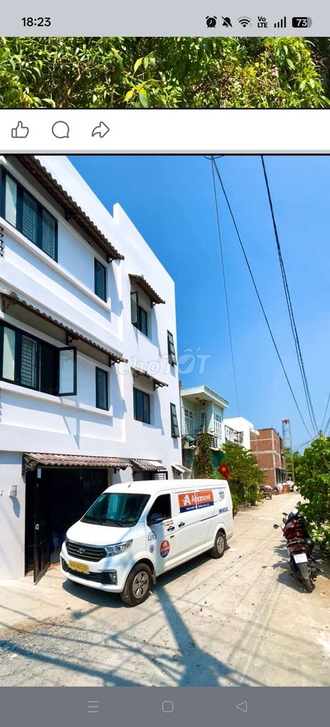 Only 2.8 million in Lê Văn Lương.