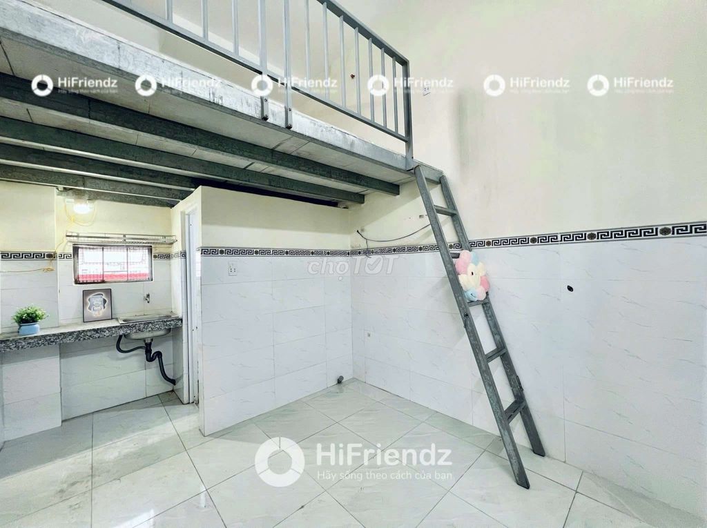A high guard does not have a head - set air - conditioning machine near a newly developedeon