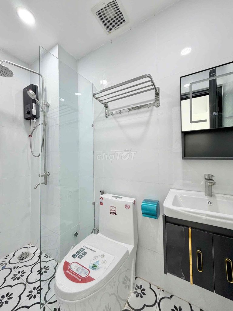 apartment 1 . Full House is located in Liên Phường, The global City District 9, District 2.
