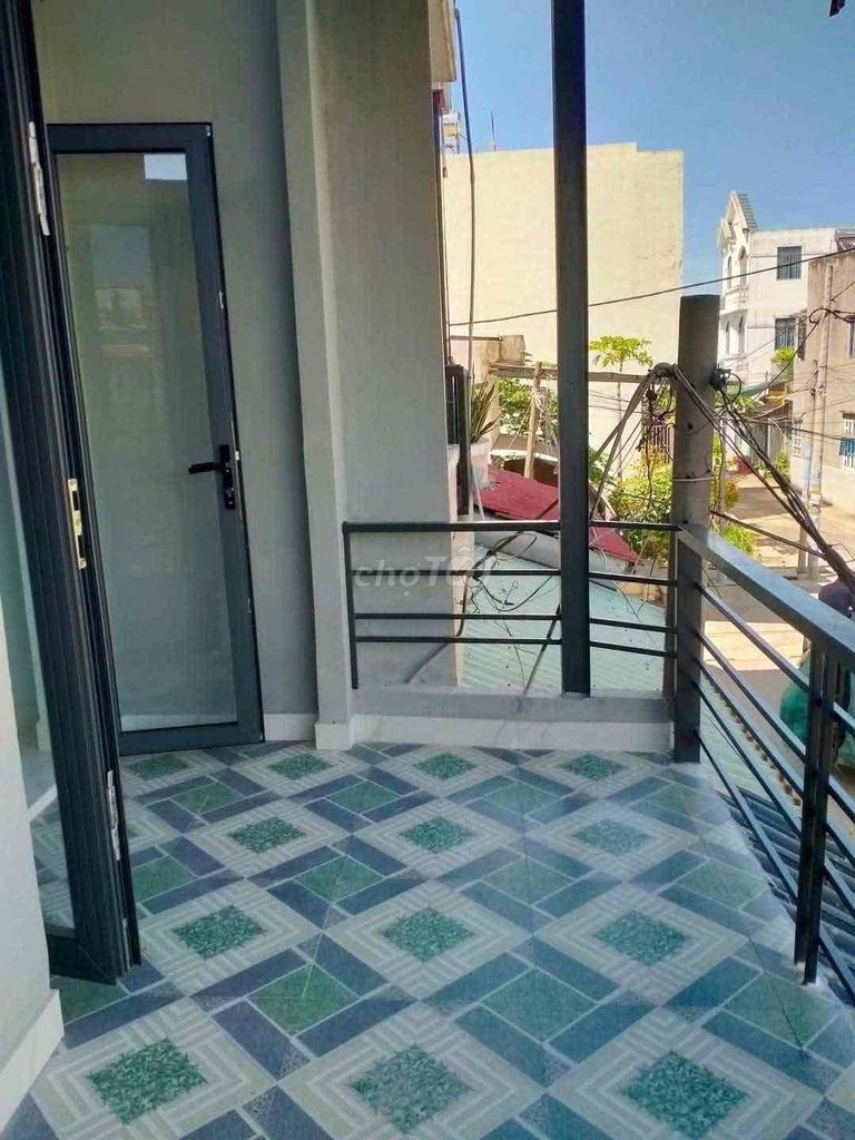Rent a clean new house near Vĩnh Lộc B by a five-dollar market.