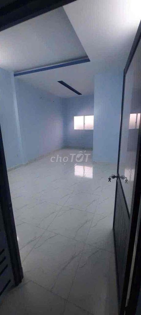 Rent a clean new house near Vĩnh Lộc B by a five-dollar market.