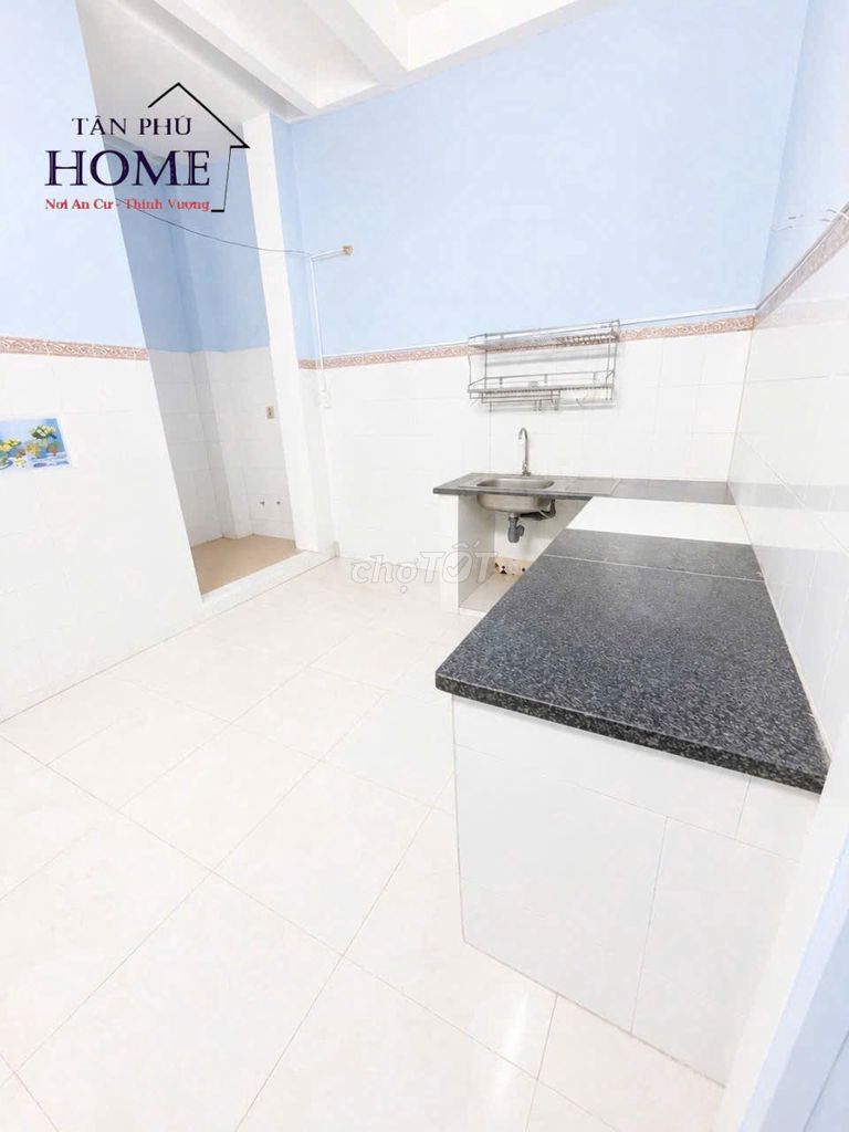 The house smells good! 5 meters Thoại Ngọc Hầu, 4 x 15 meters, 2 floors, 4 bedrooms, 3 toilets