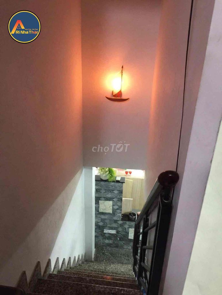 6.2 million -- two bedrooms, two toilets -- Phú Thọ Hoà throughway.