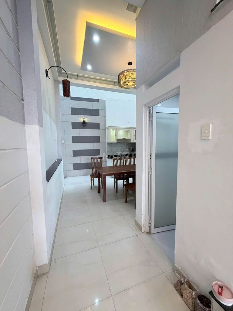 Cô Giang Main House 2 bedrooms, ready 1 2 m2 for 14 million a month.