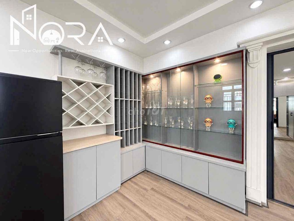 - Two bedrooms - 100 meters - Cộng Hoà - Near Airport - The deal is good.