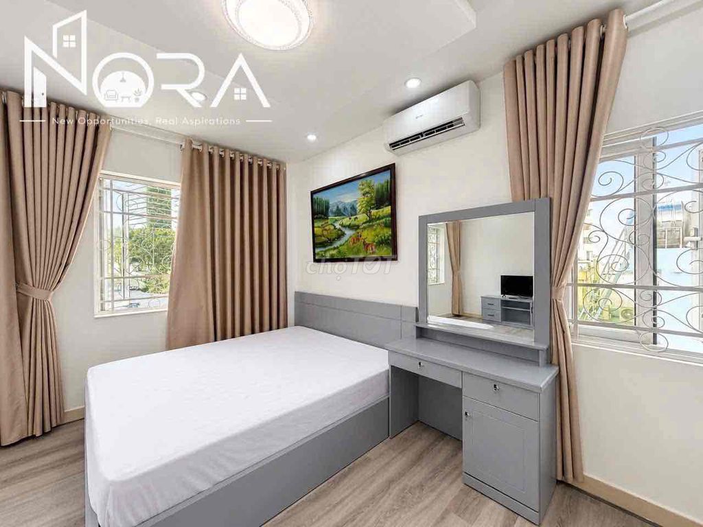 - Two bedrooms - 100 meters - Cộng Hoà - Near Airport - The deal is good.