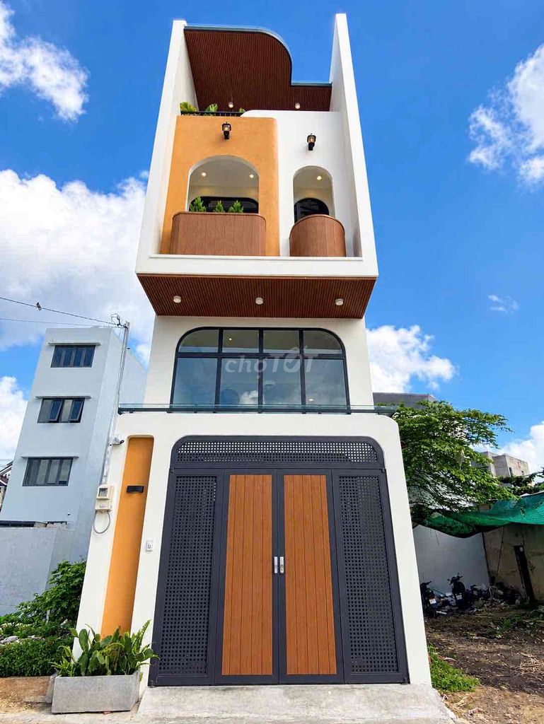 The Full House 4th floor - 2 bedroom 3 toilets - Kinh Dương Vương Street