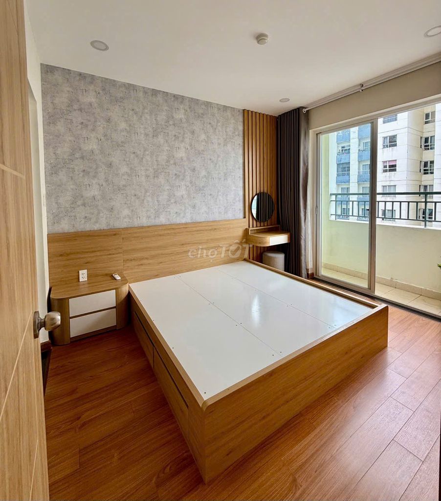 Rent two bedrooms. Full Full toilet costs 8 million5 Dream Home Palace.