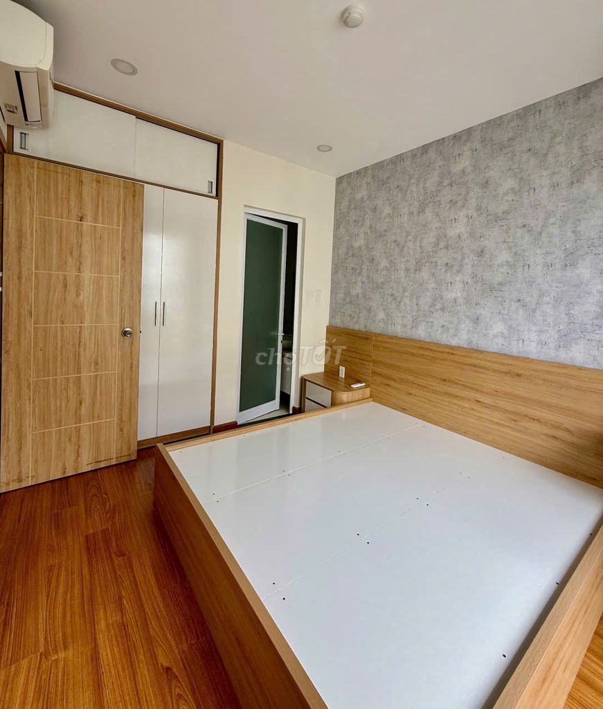 Rent two bedrooms. Full Full toilet costs 8 million5 Dream Home Palace.