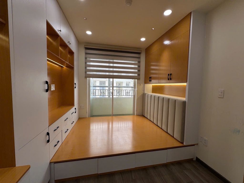 Need to rent apartment Duprix Dream Home Palace.