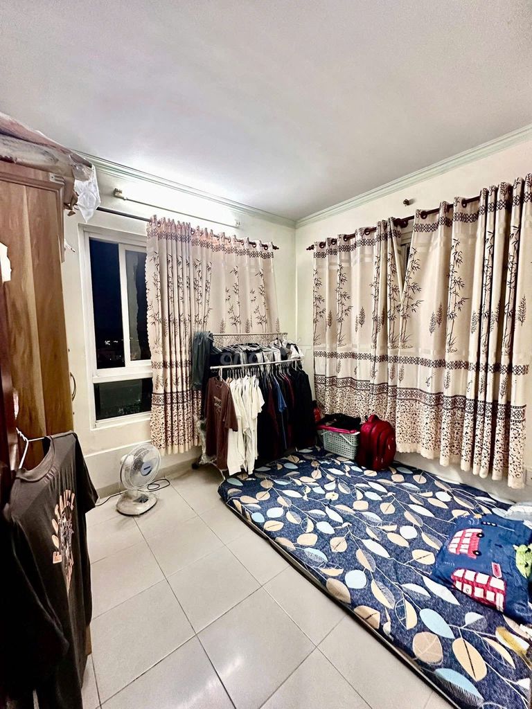 Rent a three-p-sleep-a-half-Nguyễn Văn Quá for 8 million a month.