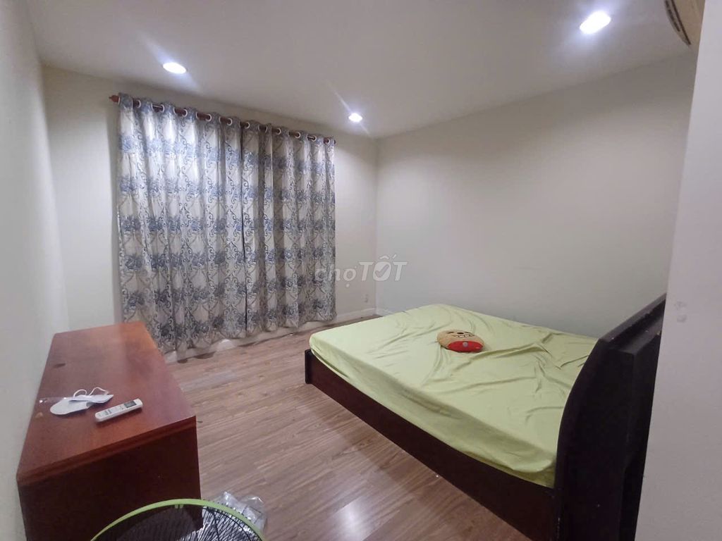 Rent a two-room corner with furniture available.