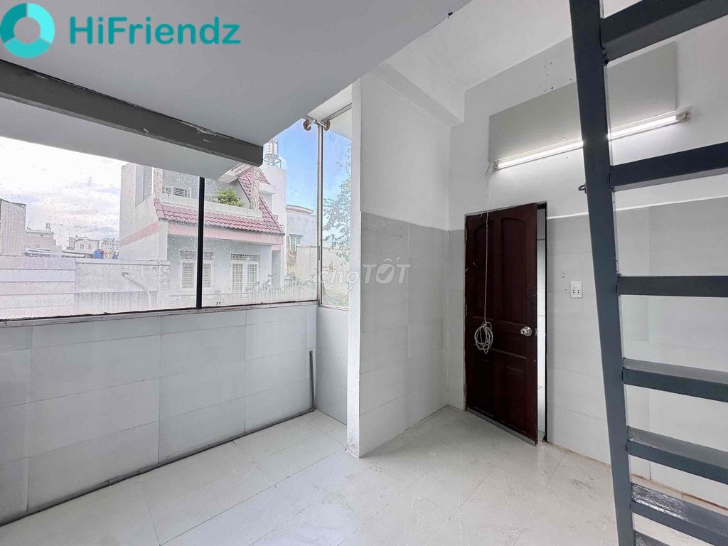 Room with a full-saltment shower balcony - low-priced writing