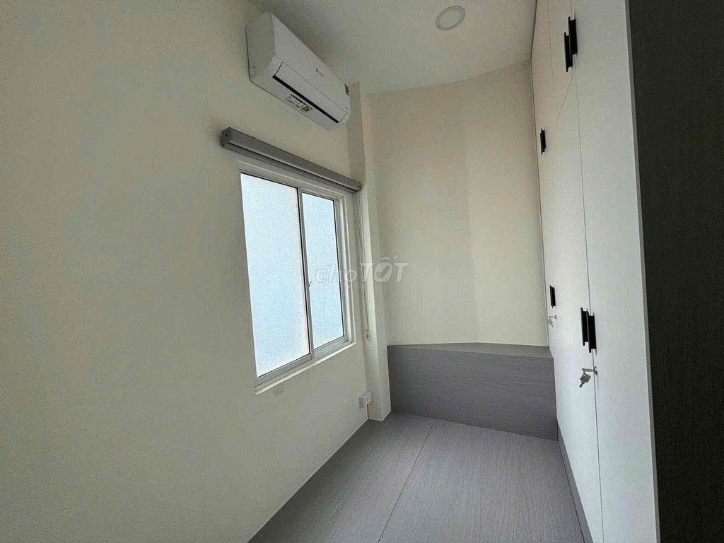 Rent a new full interior district 4