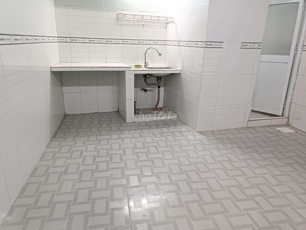 The Grand Alley Inn, which has large guards-- kitchen/ toilet in the house, P.An Lạc (E.Bình Tân)
