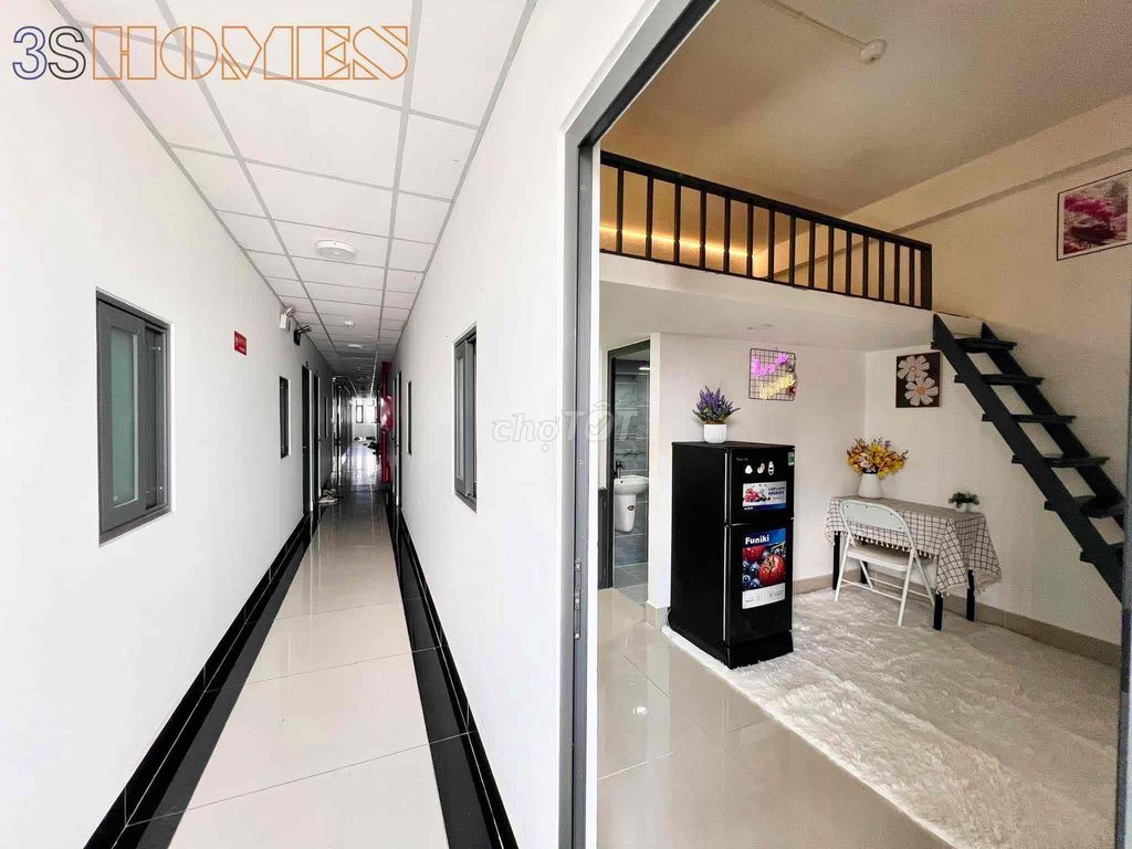 The new motel is super cheap.