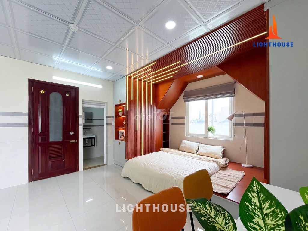 The master wash-house studio, right at Đặng Thùy Trâm.