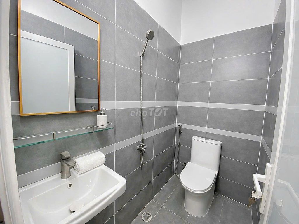 Rent a high-end apartment, bordering missile compounds, Bình Tân, 5.2 million a month.