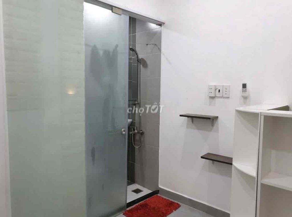 Rent Phạm Văn Chí District 611 million entire 3 story-30 m2 p.m. 3 toilets