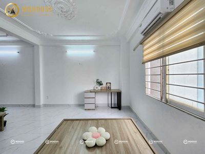 The balcony apartment, 35 M2 beautiful furniture, near the lote, bordering District 11