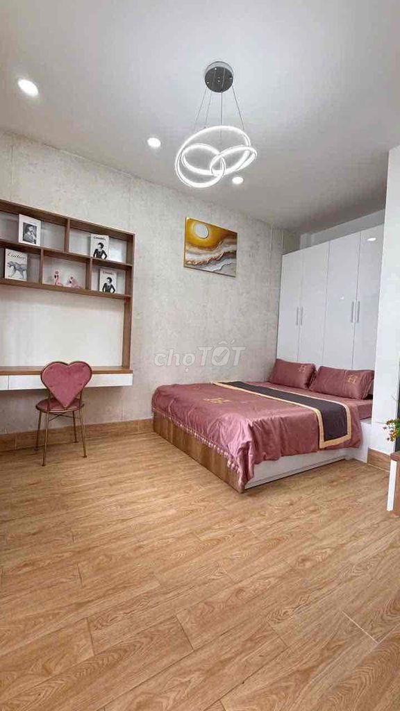 The new full interior is 40 meters 2 floors 3 bedroom 3 st Quang Trung toilet