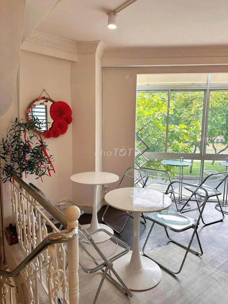 Rent 1 Trường Sa qpn, area 410 M M M M 3 floors for 25 million