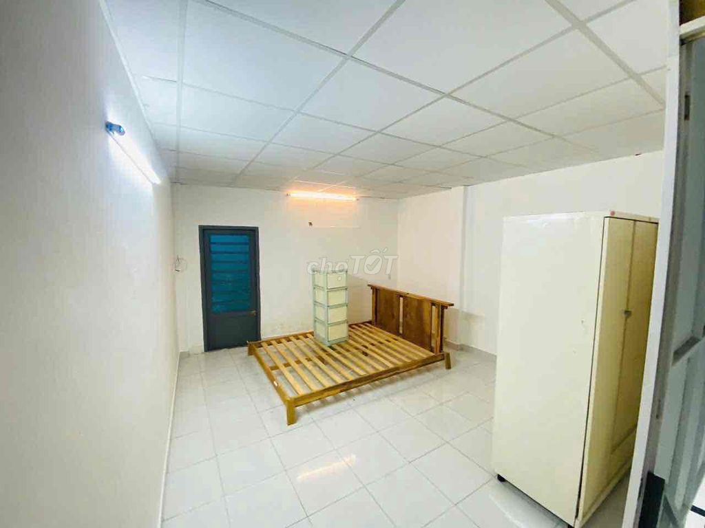 Only 7 million. 500 n. The original house at Nguyễn Lâm-170.