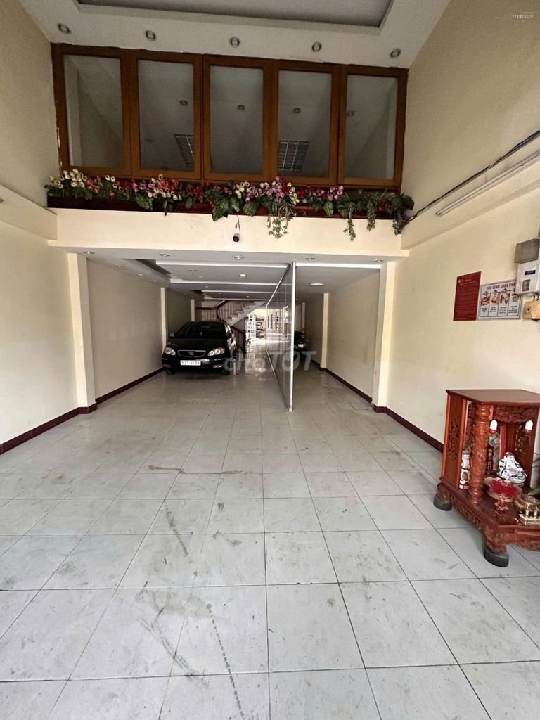 Lạc Long Quân cash house, Q Tân Bình. area 5 x 22, 12th floor
